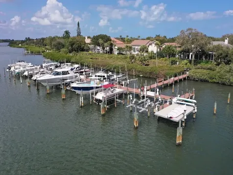 690 N Tomahawk Trail Indian River Shores FL 32963