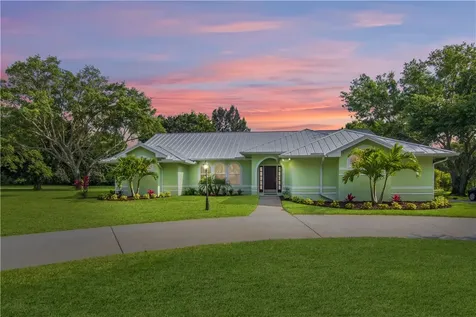 4221 6th Lane SW Vero Beach FL 32968