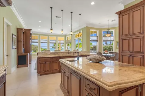211 Beachside Drive Vero Beach FL 32963
