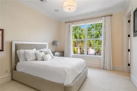 211 Beachside Drive Vero Beach FL 32963