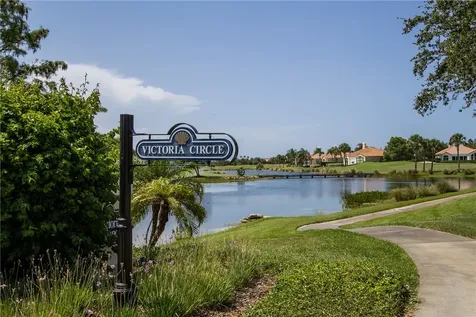 1737 Victoria Circle Vero Beach FL 32967