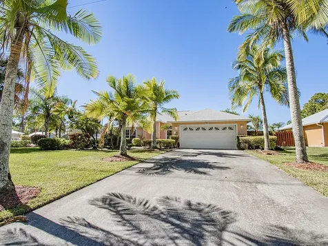 2065 Highland Drive SW Vero Beach FL 32962