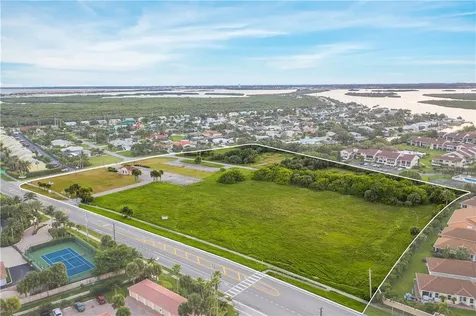 2901 N Highway A1a Hutchinson Island FL 34949