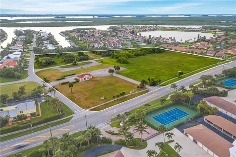 2901 N Highway A1a Hutchinson Island FL 34949
