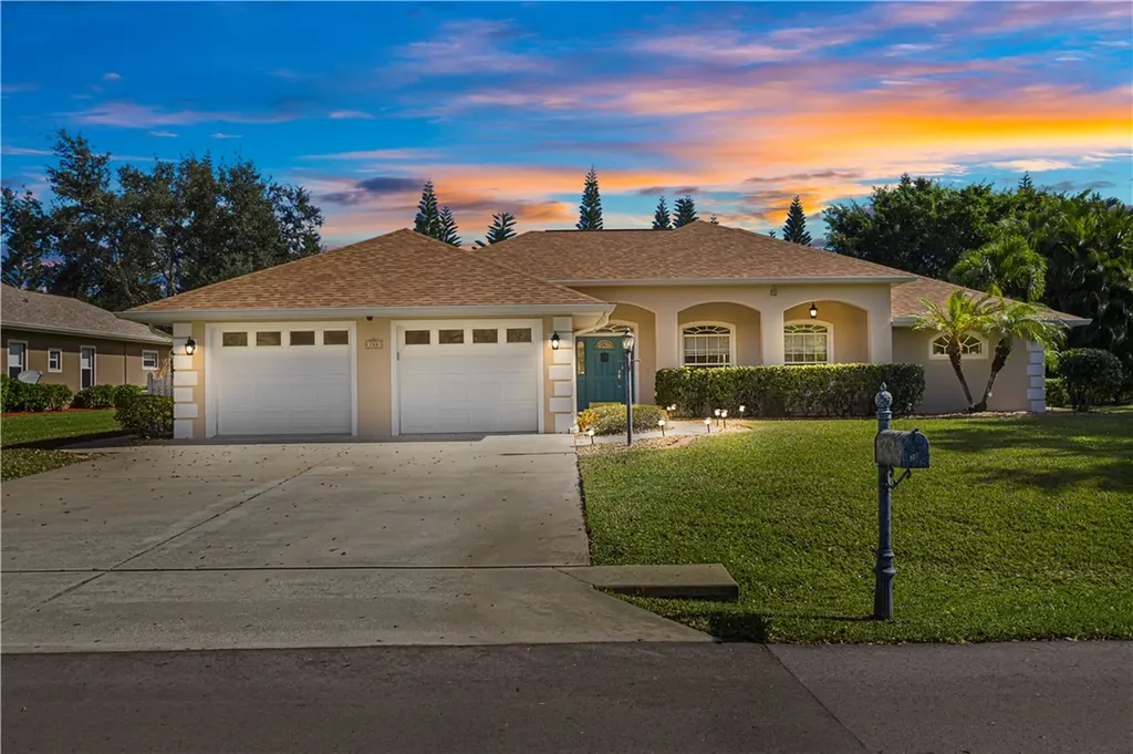 280 39th Court Vero Beach FL 32968