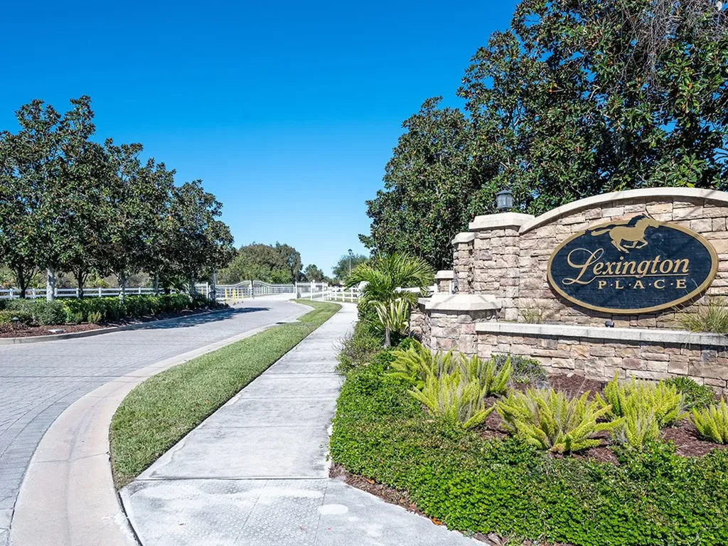 447 Lexington Avenue SW Vero Beach FL 32962