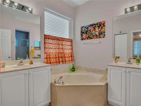 4725 50th Avenue Vero Beach FL 32967