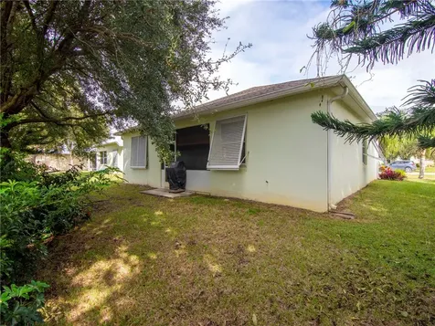 4725 50th Avenue Vero Beach FL 32967