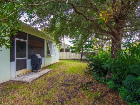 4725 50th Avenue Vero Beach FL 32967