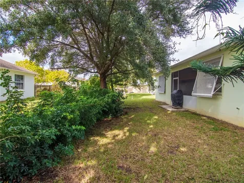 4725 50th Avenue Vero Beach FL 32967