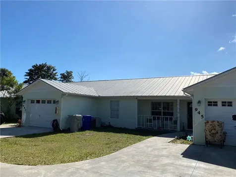 941 6th Street Vero Beach FL 32962