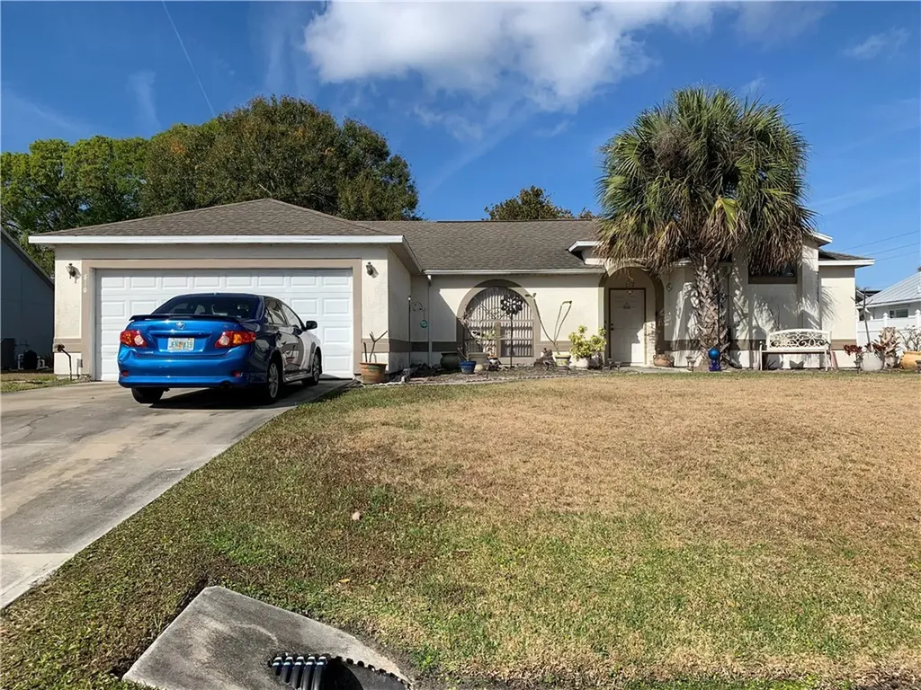 810 Grandin Avenue Sebastian FL 32958