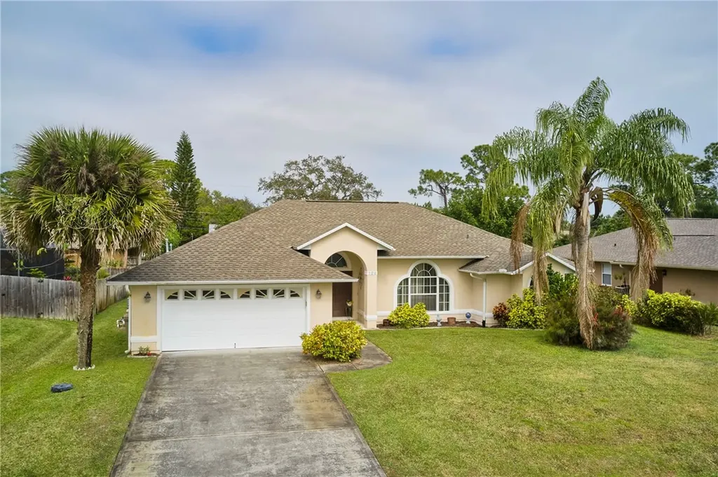 126 Larchmont Terrace Sebastian FL 32958