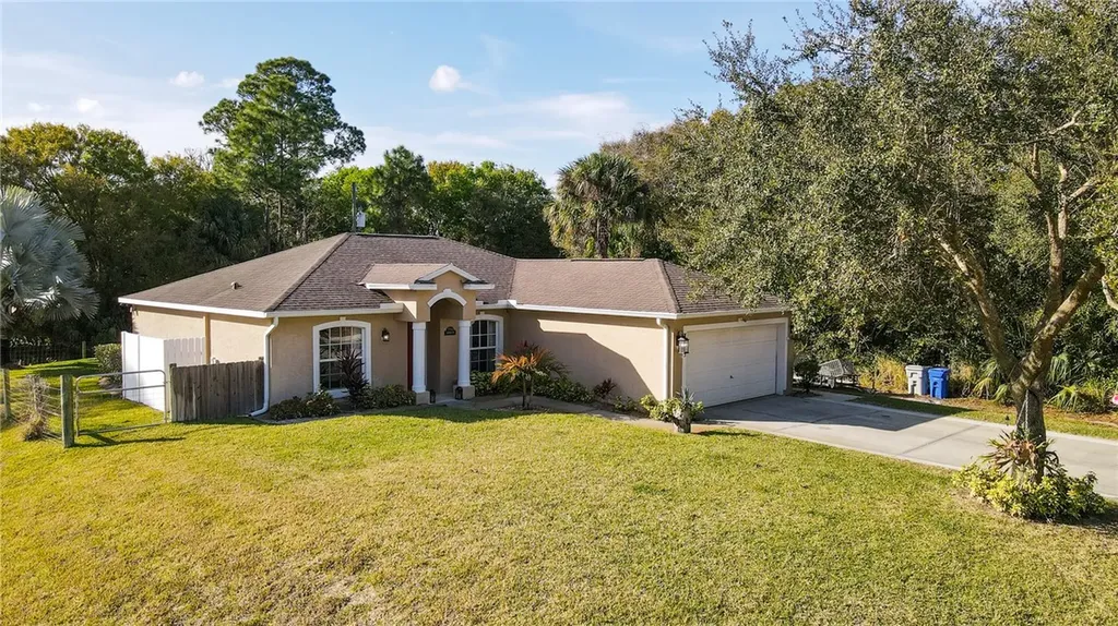 7715 104th Court Vero Beach FL 32967