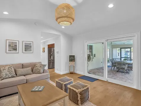 1526 Pelican Lane Vero Beach FL 32963