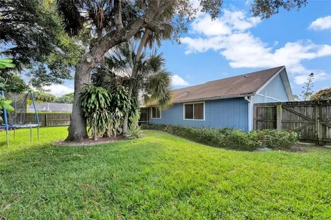860 4th Lane Vero Beach FL 32962