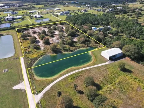 6805 1st Street SW Vero Beach FL 32968