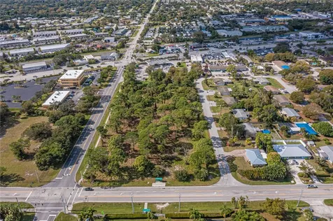 670 8th Street Vero Beach FL 32960