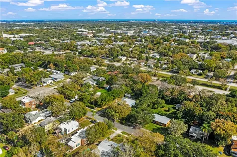1826 21st Avenue Vero Beach FL 32960