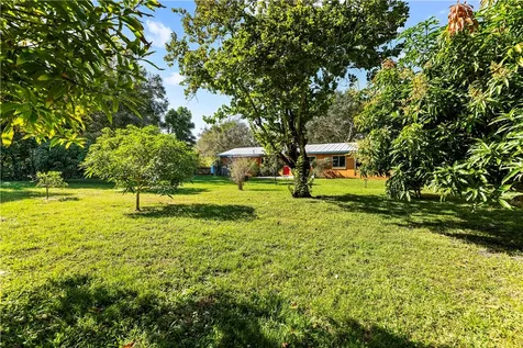 1826 21st Avenue Vero Beach FL 32960
