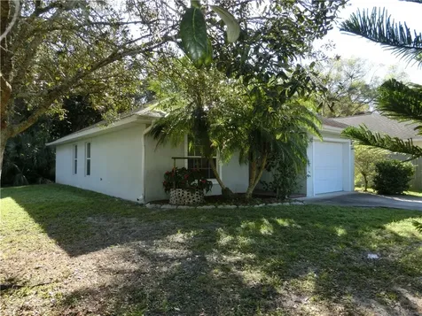 4601 1st Street Vero Beach FL 32968