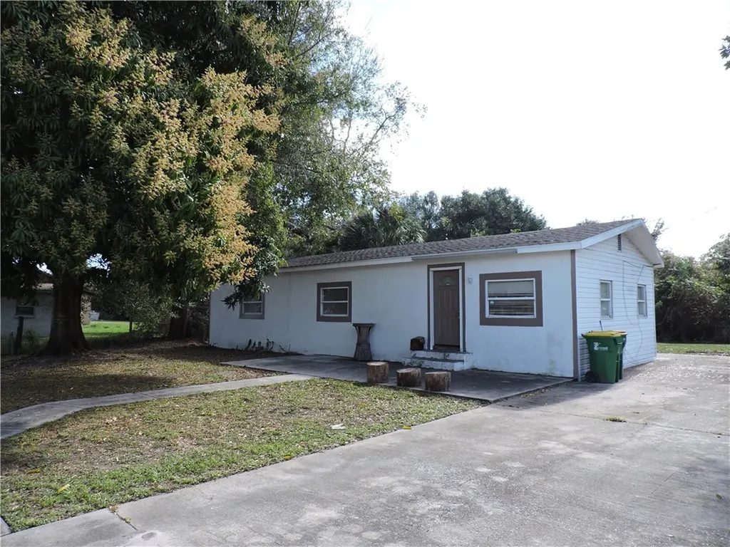 481 Easy Street Merritt Island FL 32953