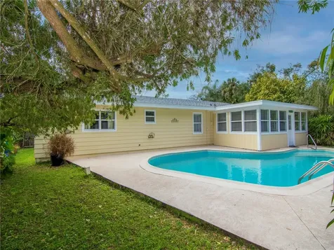 746 41st Avenue Vero Beach FL 32968