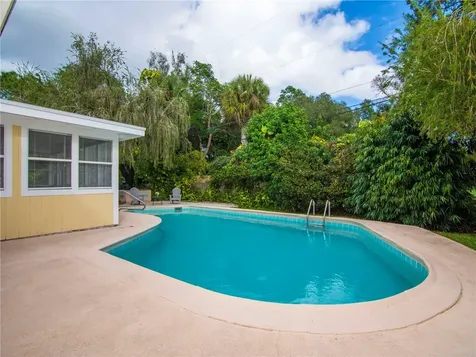 746 41st Avenue Vero Beach FL 32968