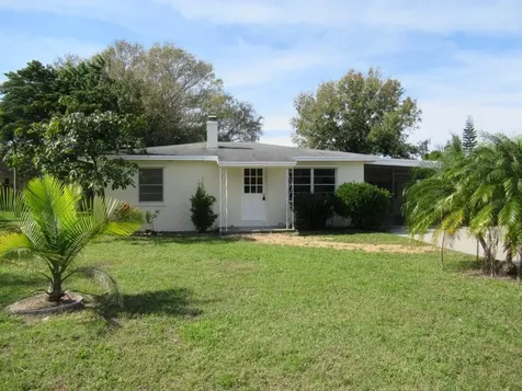825 20th Avenue Vero Beach FL 32960