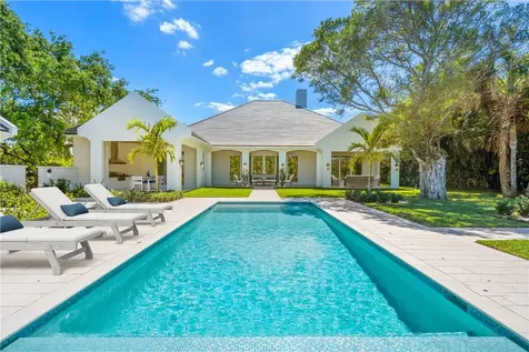 785 Lake Drive Vero Beach FL 32963