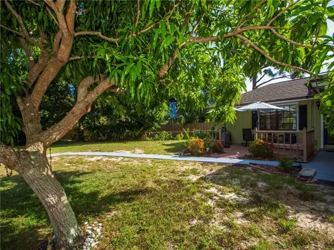6635 52nd Avenue Vero Beach FL 32967