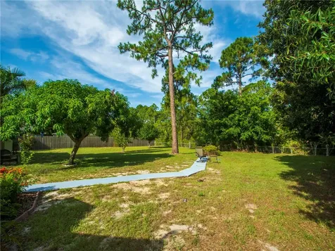 6635 52nd Avenue Vero Beach FL 32967