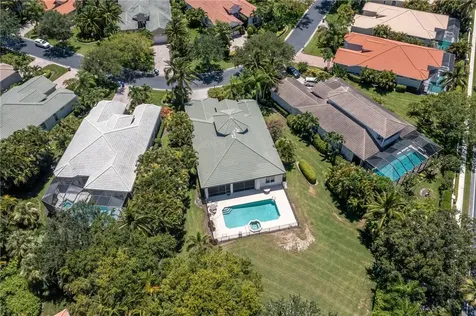 1425 W Island Club Square Vero Beach FL 32963
