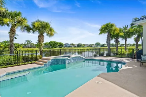 7614 S Village Square Vero Beach FL 32966