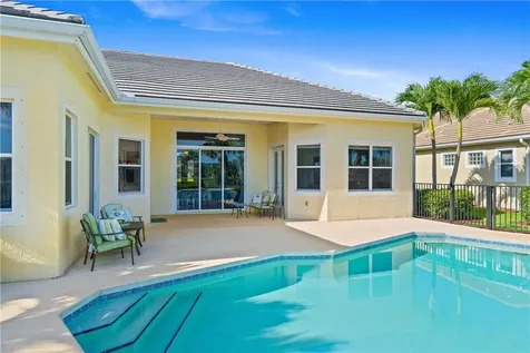 7614 S Village Square Vero Beach FL 32966