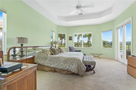 7614 S Village Square Vero Beach FL 32966