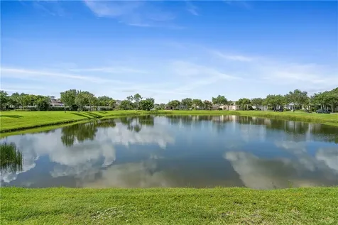 7614 S Village Square Vero Beach FL 32966