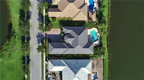7614 S Village Square Vero Beach FL 32966