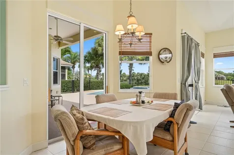 7614 S Village Square Vero Beach FL 32966