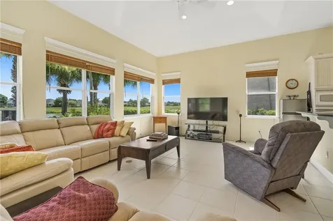 7614 S Village Square Vero Beach FL 32966