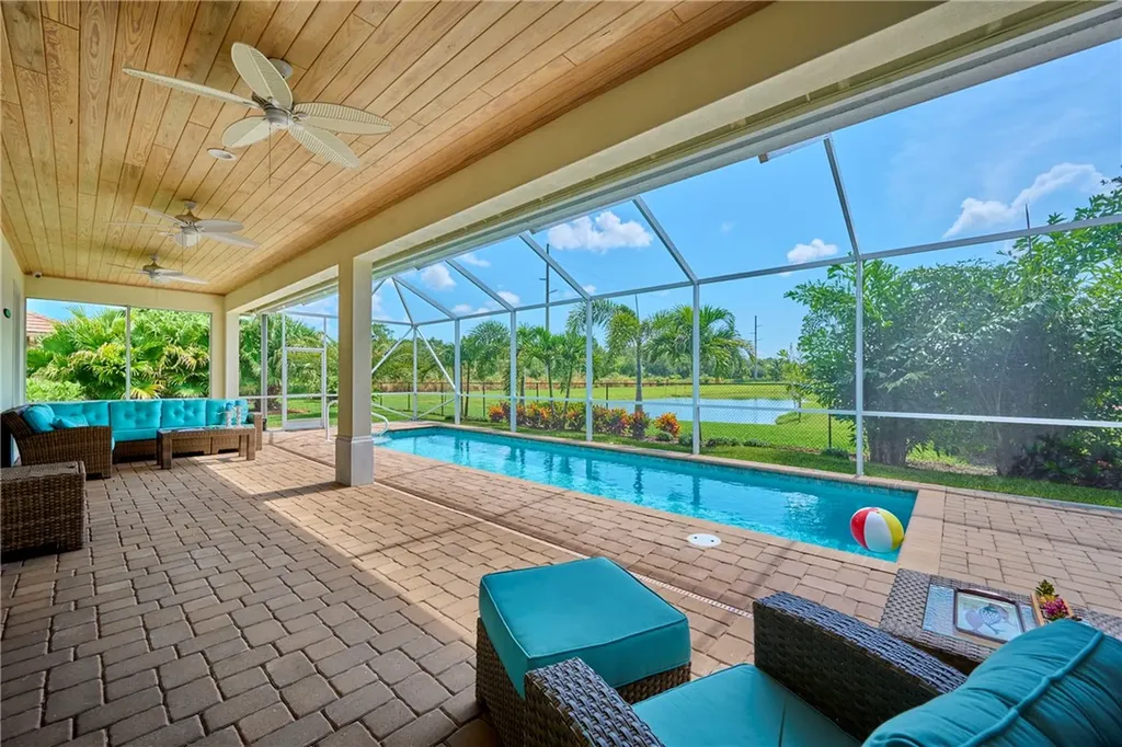 410 Wingate Terrace SW Vero Beach FL 32968