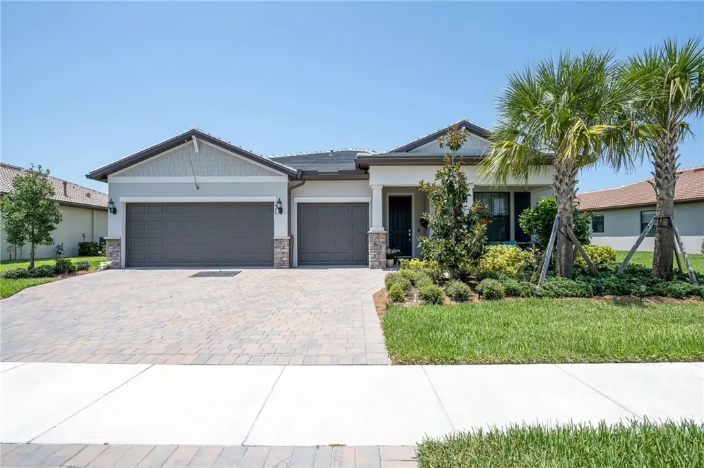 470 SE Vallarta Drive Port St. Lucie FL 34984