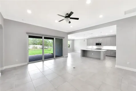 1529 Segovia Circle Vero Beach FL 32966