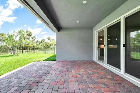 1529 Segovia Circle Vero Beach FL 32966