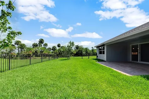 1529 Segovia Circle Vero Beach FL 32966