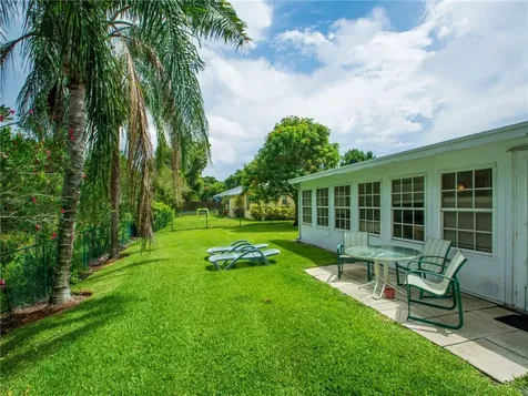 420 22nd Court Vero Beach FL 32962