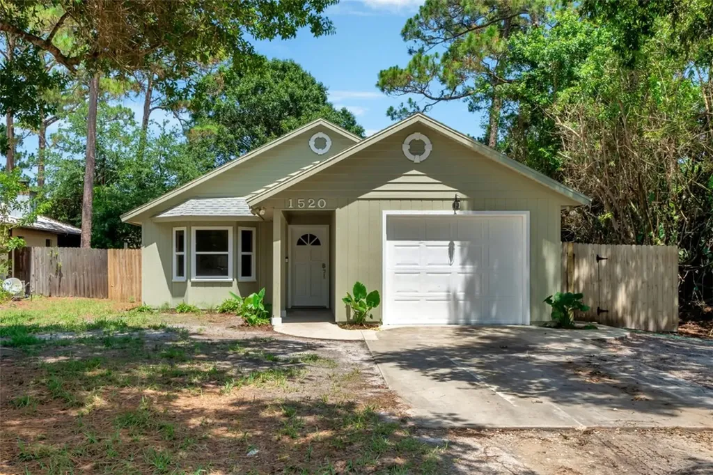 1520 17th Court SW Vero Beach FL 32962
