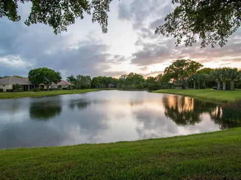 2126 Falls Circle Vero Beach FL 32967