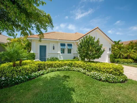 2126 Falls Circle Vero Beach FL 32967