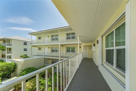 1441 Ocean Drive Vero Beach FL 32963